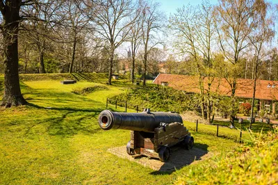 Een historisch kanon in de forttuin